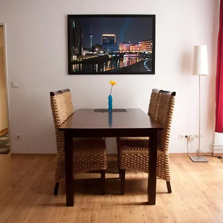 Appartement Apartments City Room Berlin Berlijn